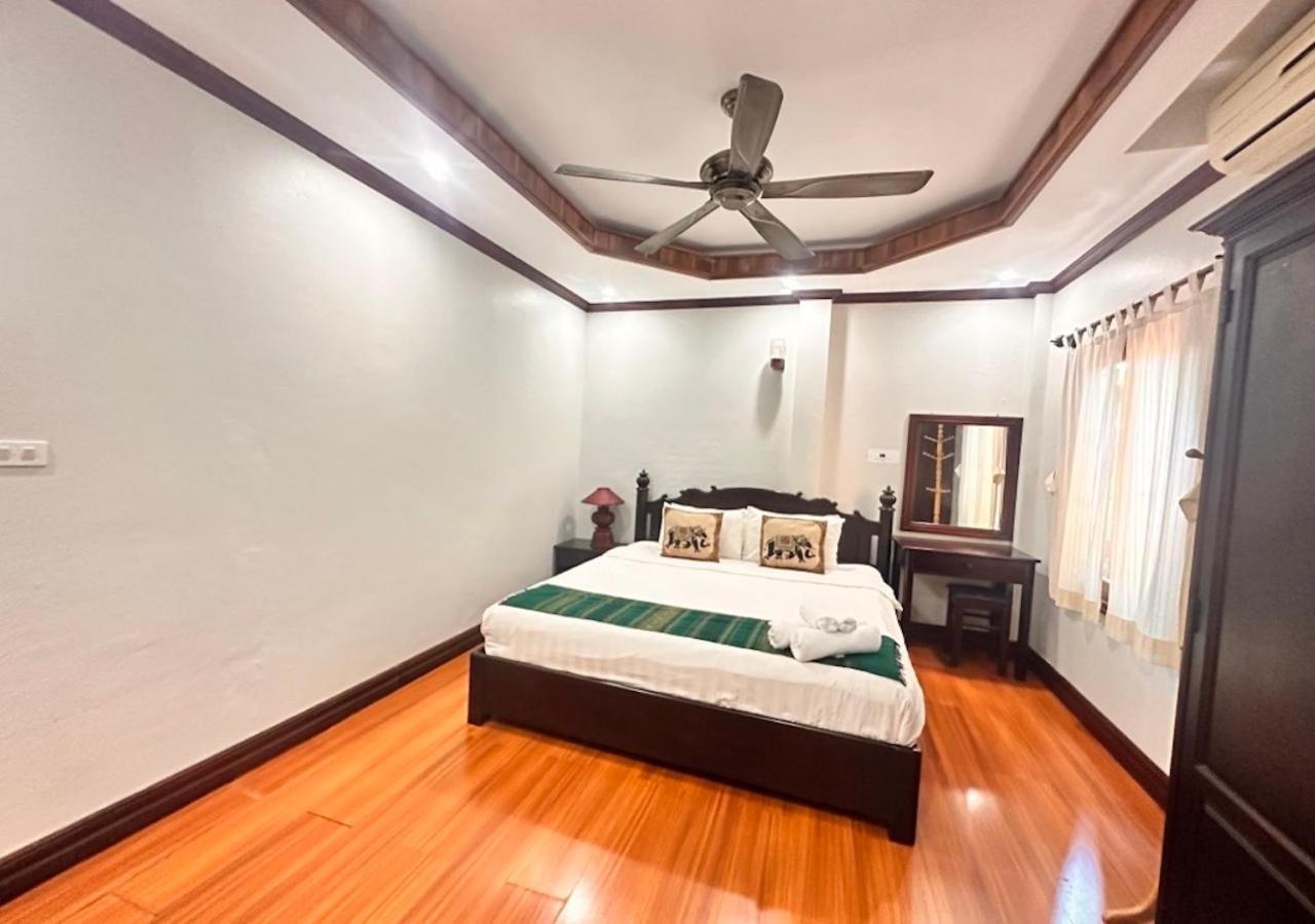 Y Not Lao Villa Luang Prabang Esterno foto